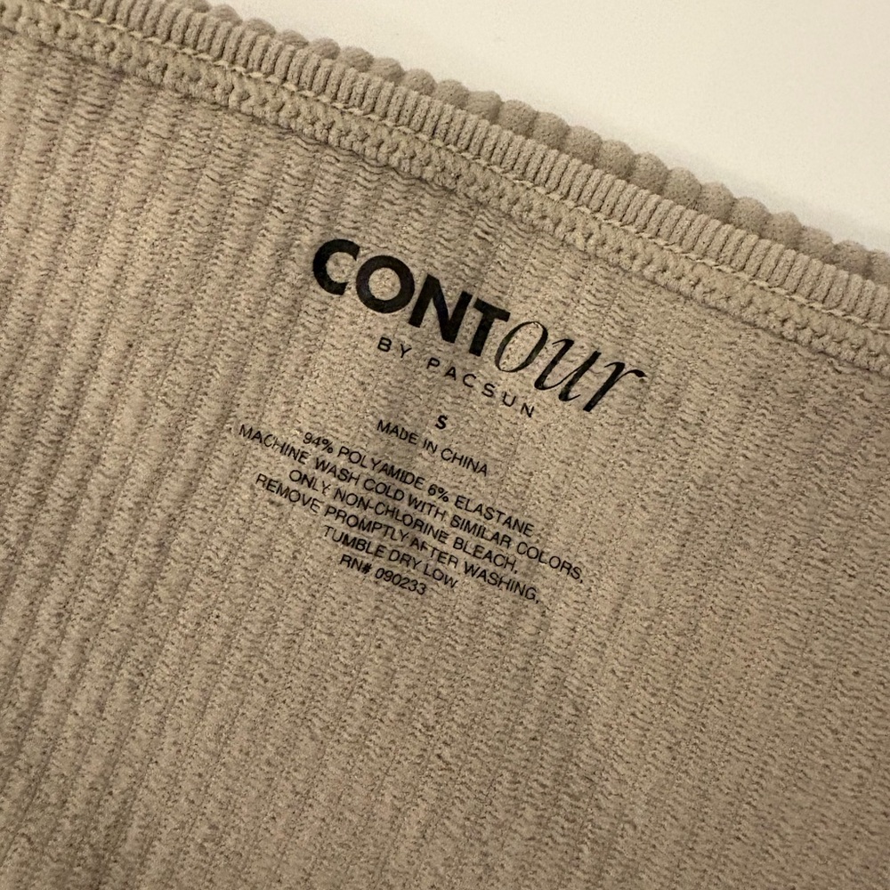 Pac Sun Contour Ribbed Halter Crop Top - Picture 2 of 2